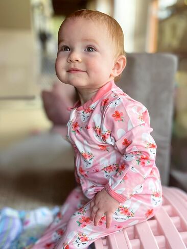 uideazone بيجامة للأطفال البنات بسحاب أمامي قطعة واحدة للنوم غير قابلة للانزلاق بدلة قفز بنمط لطيف PJs 0-12 شهر in Kuwait