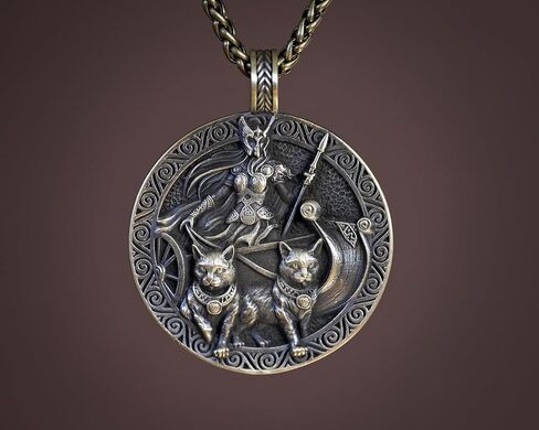 قلادة Viking Guardian Goddess Freya Valkyrie Shieldmaiden - Norse Odin Ravens Huginn Muninn - قلادة واقية مع سلسلة 22 بوصة in Saudi Arabia