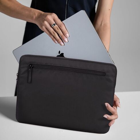 Incase Compact Sleeve in Flight Nylon for Most 13-inch Laptops (Black) in Saudi Arabia
