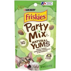 Friskies Purina Party Mix Natural YUMS Cat Treats, Catnip, (6) 6 oz in Saudi Arabia