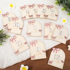 12 مساءً بطاقات الخشبية الشهرية الشهرية ، Coquette Pink Bow Marker Discors Distication Distic Formborn Photo Props for Pregnancy Baby Shower Party Favors