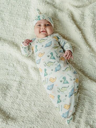 Under the Nile Organic Cotton Knotted Gown and Beanie Set, Shadow Floral. 0-3 Months in Kuwait