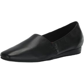 SoftWalk Women's Vale Ballet Flat