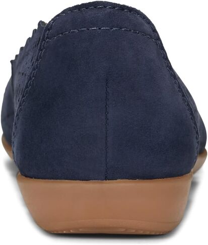 Earth Women's Etbria Ballet Flat in Kuwait