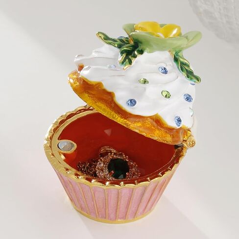 صندوق حلية كب كيك مطلي يدويًا بالمينا، تخزين منظم المجوهرات المفصلي، تمثال تذكاري فريد من نوعه لديكور المنزل، هدايا زينة يدوية شخصية (كب كيك أبيض مع الكرز) in Kuwait