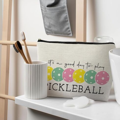هدايا Pickleball للنساء، حقيبة مكياج Pickleball الملونة للنساء، إنه يوم جيد للعب حقيبة مستحضرات التجميل Pickleball حقيبة أدوات الزينة، هدايا لمحبي Pickleball، أشياء Pickleball in Kuwait
