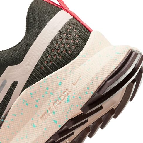 Nike Women's Gymnastics Shoes Sneaker in Kuwait