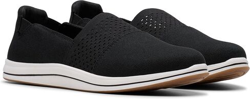 كلاركس بريز بريز فيبي كلاودشتيبرز ينزلقون على loafer in Kuwait