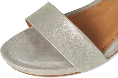 Söfft Women's Vaya Wedge Sandal in Kuwait