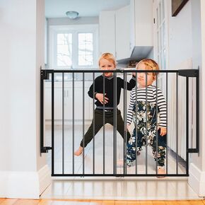 25.3-36.4" Retractable Baby Gate，Auto Close Extend Extra Wide Dog Gate for Stairs No Drill, Auto Closed Dog Gate Indoor for The House, Easy Install Child Gate for Stairways Doorways【Black】