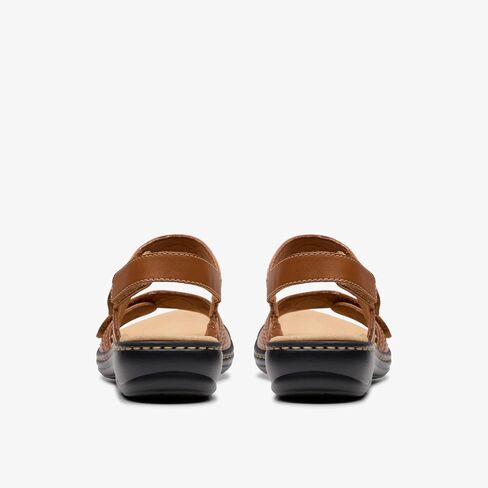 Clarks Women's Leisa Meadow in Saudi Arabia