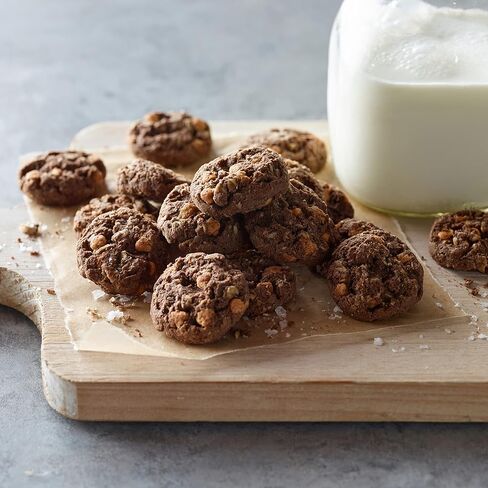 Munchkin Milkmakers Lactation Cookie Bites ، الكراميل المملح للشوكولاتة ، 10 CT in Saudi Arabia