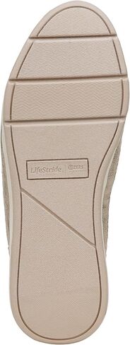 Women's Recover Sneaker in Saudi Arabia