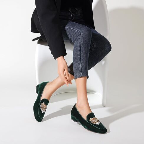 Embroidered Loafers for Women Round Toe Velvet Flats with Tiger Head Pattern in Saudi Arabia