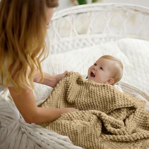 بطانية صغيرة فائقة الصوف المريحة للبنين فتيات الفتيات رقيقات تتلقى بطانية مستقبلة للحديدين الجدد ، مثالية للحضانة ، المتجول ، أمن التقويم والأطفال الصغار (كريم ، 30 "× 40") in Kuwait