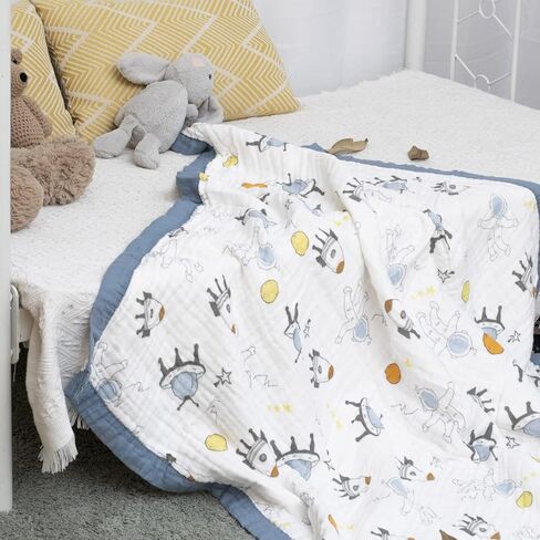 بطانيات Gihims Baby Muslin Swaddle - غطاء كبير للرضاعة من القطن، بطانية ناعمة للأطفال الصغار للأولاد والبنات، بطانية سرير أطفال خفيفة الوزن ومسامية، 43.3 × 43.3 (الأمير الصغير) in Kuwait