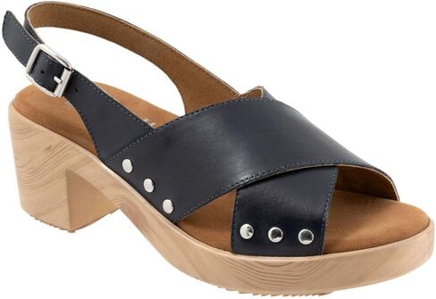 Softwalk Women's Florence Clog in Kuwait