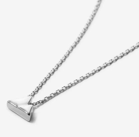 بريان أنتوني موف ماونتينز أيقونة قلادة فضية in Kuwait