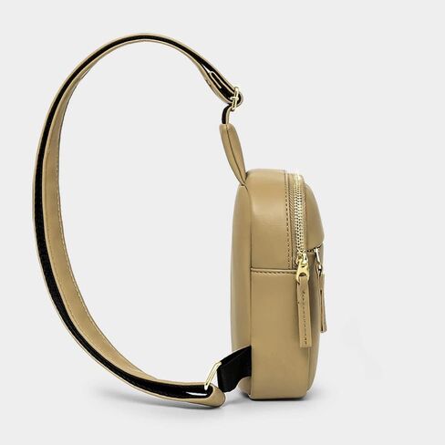 حقيبة صغيرة كروسبودي فاني مصنوعة من الجلد الصناعي ومحفظة للهاتف الخلوي وحقيبة الصدر فاني للنساء والرجال والفتيات المراهقات العصرية in Kuwait