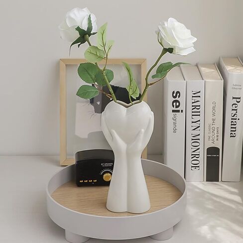 مزهرية يد إبداعية على شكل قلب، مزهرية سيراميك بيضاء مقاس 9 بوصات، مزهرية فنية حديثة للجسم، مزهرية زهرة لديكور المنزل في الزفاف، لهجات ديكور الرف، ديكور طاولة المزرعة (قلب أبيض) in Kuwait