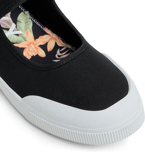 Roxy Women's Sunfari Ballet Flat in Saudi Arabia