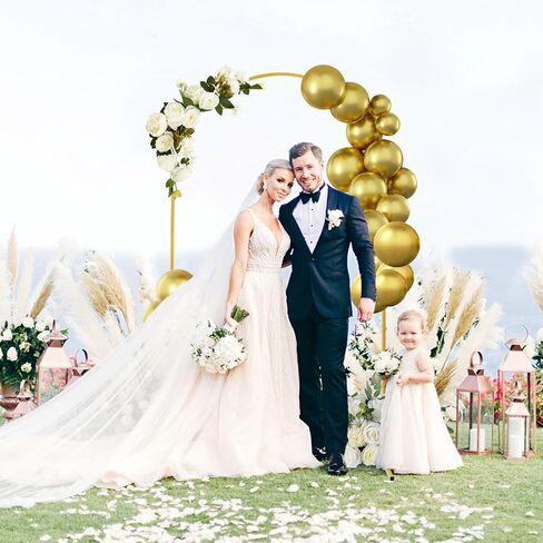 Metal Arch Backdrop Stand 7.2 x 4FT Gold Wedding Arch Backdrop Stand with 50 Gold Balloons for Indoor and Outdoor Wedding, Banquet, Birthday Party, Graduation, Anniversary Backdrop Decoration in Saudi Arabia