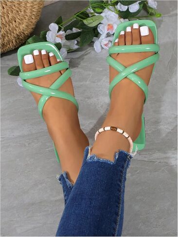 Oyoangle Women's Pu Leather Criss Cross Strap Flat Flat Square Square Open Slide Slide Sandals Indoor Outdoor Outdo in Kuwait