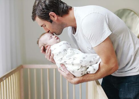 Ergobaby Original Swaddler ، مقاس واحد ، حزمة واحدة ، الفيل in Saudi Arabia