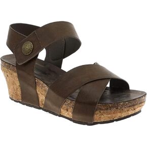 Pierre Dumas Women's Chantal-4 Wedge Sandal