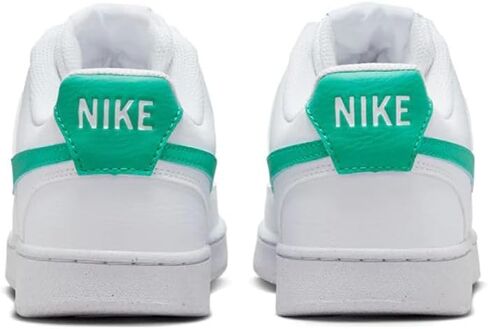 حذاء رياضي للنساء من Nike، مقاس 6.5 in Saudi Arabia