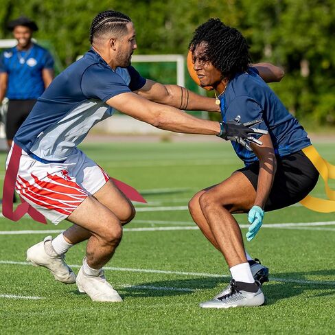 أحزمة كرة القدم ذات العلم، مجموعة كرة قدم مكونة من 14 لاعبًا تتضمن 14 حزامًا قابلاً للتعديل، و42 علمًا لتدريب الشباب والأطفال والكبار (الأزرق والأصفر) in Saudi Arabia
