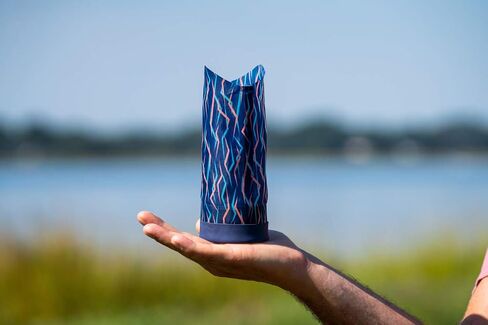 Waboba Airlyft - Lightweight Air Glider Toy for Indoors & Outdoors, Garden Games for Kids & Adults, Family Games for All Ages - Peacock in Saudi Arabia