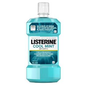Listerine Cool Mint Bathwate Gashwass to Kill 99 ٪ من الجراثيم التي تسبب نفس التنفس واللوحة والتهاب اللثة ، نكهة النعناع الباردة ، رعاية خاصة مع تعبئة الكبرياء ، 1 لتر