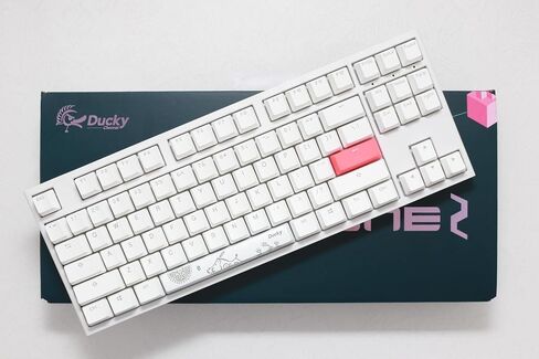 Ducky One 2 RGB 80 ٪ لوحة المفاتيح الميكانيكية: مفاتيح Cherry MX Red ، Keycaps Doubleshot عالية الكثافة ، RGB ، الولايات المتحدة ، أسود in Kuwait