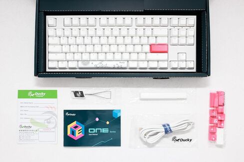 Ducky One 2 RGB 80 ٪ لوحة المفاتيح الميكانيكية: مفاتيح Cherry MX Red ، Keycaps Doubleshot عالية الكثافة ، RGB ، الولايات المتحدة ، أسود in Kuwait