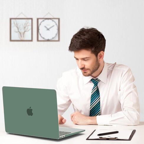 B BELK متوافق مع حافظة MacBook Air 13 بوصة 2022 2021 2020 2019 2018 الإصدار A2337 M1 A2179 A1932 Touch ID، حافظة بلاستيكية صلبة غير لامعة + غطاء لوحة مفاتيح + واقي شاشة شبكية العين، أخضر منتصف الليل in Kuwait