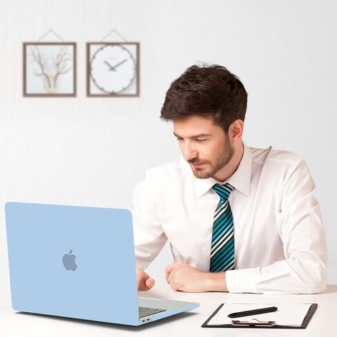 B BELK متوافق مع حافظة MacBook Air 13 بوصة 2022 2021 2020 2019 2018 الإصدار A2337 M1 A2179 A1932 Touch ID، حافظة بلاستيكية صلبة غير لامعة + غطاء لوحة مفاتيح + واقي شاشة شبكية العين، أخضر منتصف الليل in Kuwait