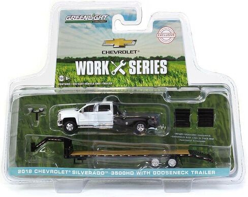 Greenlight 51356-A Work Series 2018 Chevy 3500 White Cab مع سرير مسطح أسود ومقطورة معقوفة بمقياس 1:64 in Saudi Arabia