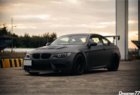 Premium Matte Black XPO Automotive Vinyl Wrap (5ft x 5ft) in Saudi Arabia