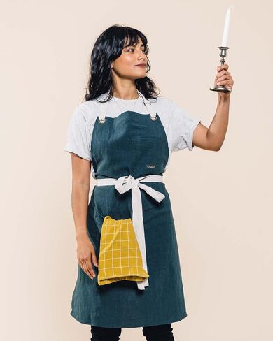 Caldo Linen Kitchen Apron للطهي - رجال ونسخة من الكتان المريلة للمشاهير المحترفة أو الخادم أو الباريستا مع جيوب (شجرة التنوب) in Kuwait