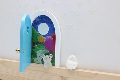 Qué Kawaii® Magical Pérez Mouse Kit. الباب الذي يفتح ويضيء في الباب الخشبي الداكن و+كيس الكروشيه+النجوم+الماوس الصغير الذي يتوهج في شهادات Dark+6 باللغة الإسبانية (طبيعية) in Kuwait