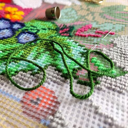 BRVSK Still Life Needlepoint Kit للبالغين والمبتدئين - مزاج الخريف 16 ″ × 16 ″ مع تصميم مطبوع واضح ودقيق على قماش القطن ؛ يتضمن 2 إبرًا ، غزلًا ، ورسمًا سهلاً للقراءة in Saudi Arabia