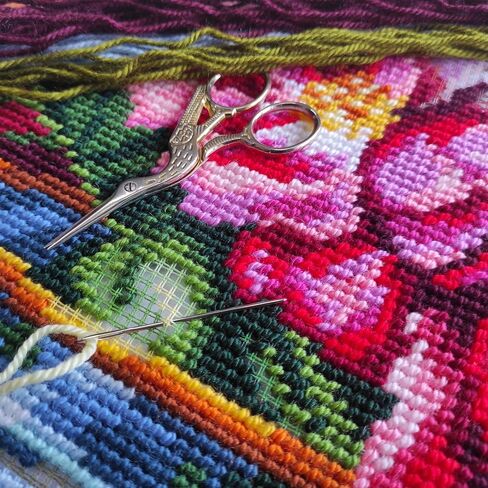 BRVSK Still Life Needlepoint Kit للبالغين والمبتدئين - مزاج الخريف 16 ″ × 16 ″ مع تصميم مطبوع واضح ودقيق على قماش القطن ؛ يتضمن 2 إبرًا ، غزلًا ، ورسمًا سهلاً للقراءة in Saudi Arabia