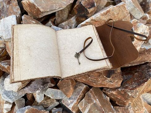 Wanderings Vintage Leather Journal - 4 "× 6" - جلد صغير مصنوع يدويًا مع ورقة حافة Deckle Edge القديمة المربوطة - مثالية لكتابة مجلة الظلال A Grimoire Sketching in Kuwait