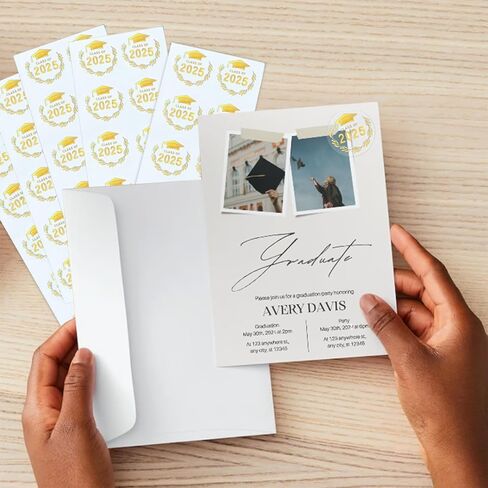 100 قطعة من ملصقات التخرج، فئة 2024، ملصقات تخرج شفافة للتهنئة، مستلزمات حفلات التخرج، ملصقات قبعة التخرج لأظرف سجل القصاصات 1.6 بوصة (فئة 2024-1، أسود) in Kuwait