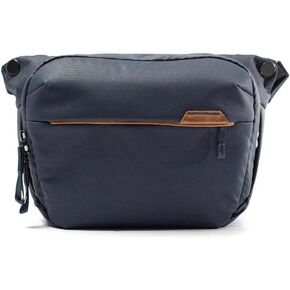 Peak Design Everyday Sling 6L Coyote Sling or Shoulder Carry (Midnight) BEDS-6-MN-3, Midnight