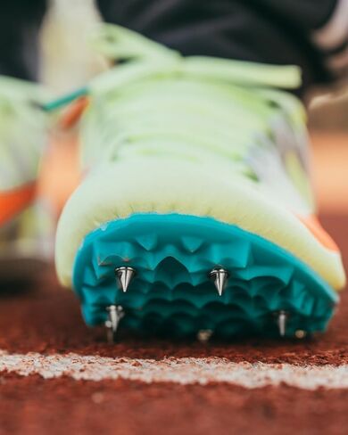 ParaDance Track Spikes for Track Shoes (1/4 Inch), 50 Pcs Steel Replacement Track Spikes for Track and Field/Sprint/Running/Cross Country, with Storage Box and Wrench (Black) in Kuwait