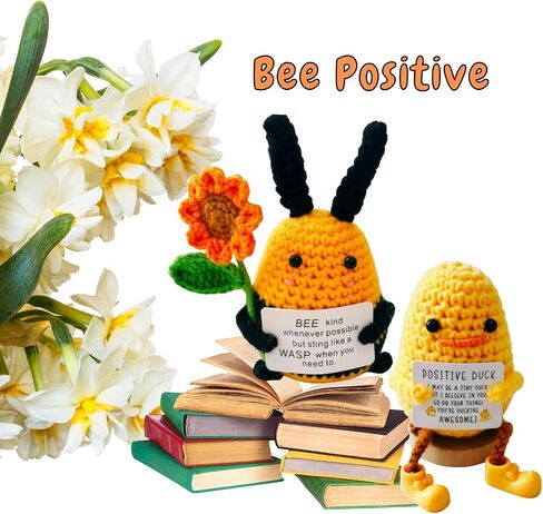 5pcs البطاطا الإيجابية ، وحيوانات الكروشيه المصنوعة يدويًا محشوة بالدعم العاطفي شذرات ومخللات المخللون هدايا المخلل السائبة للنساء ، والأشياء اللطيفة لزملاء العمل في المكتب وديكور المكتب in Saudi Arabia