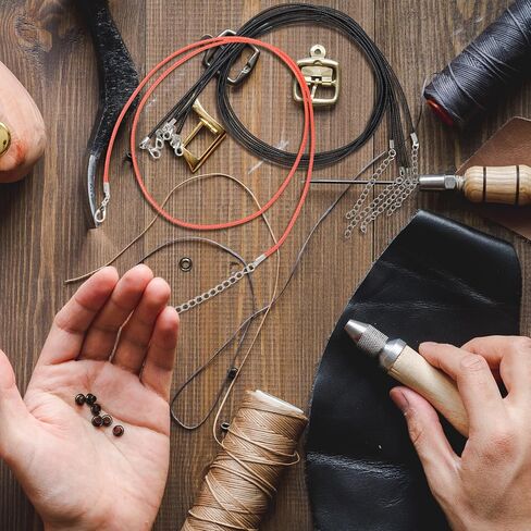 100 جهاز كمبيوتر شخصى 24 بوصة مشمع الجلود قلادة الحبل السائبة مع المشبك 10 ألوان سلسلة سلسلة قلادة حبل 2 مم سلسلة ملونة سوار للخرز قلادة كريستال سحر DIY مستلزمات صناعة المجوهرات in Kuwait