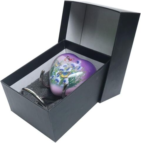 الجرار التذكارية الصغيرة ذات الفراشة الأرجوانية الجميلة الجريئة والإلهية لرماد الإنسان والحيوانات الأليفة | مع حقيبة مخملية وقمع - كمية واحدة (جرة تذكار، أرجواني) in Kuwait